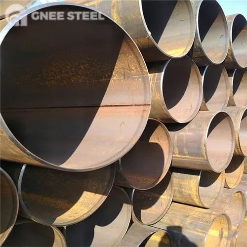 A672 J90 EFW lige svejset rør