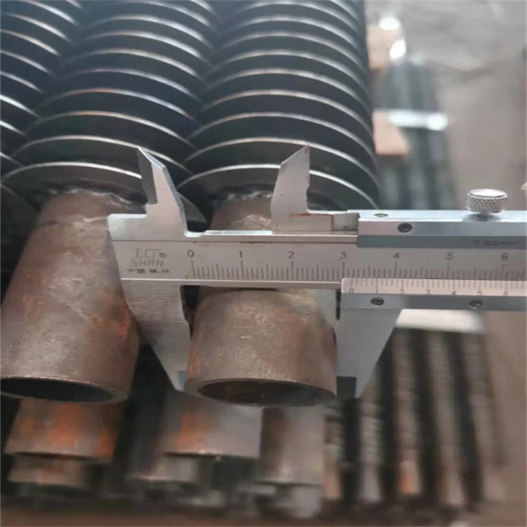 ASTM A498 integreret ribbet rør